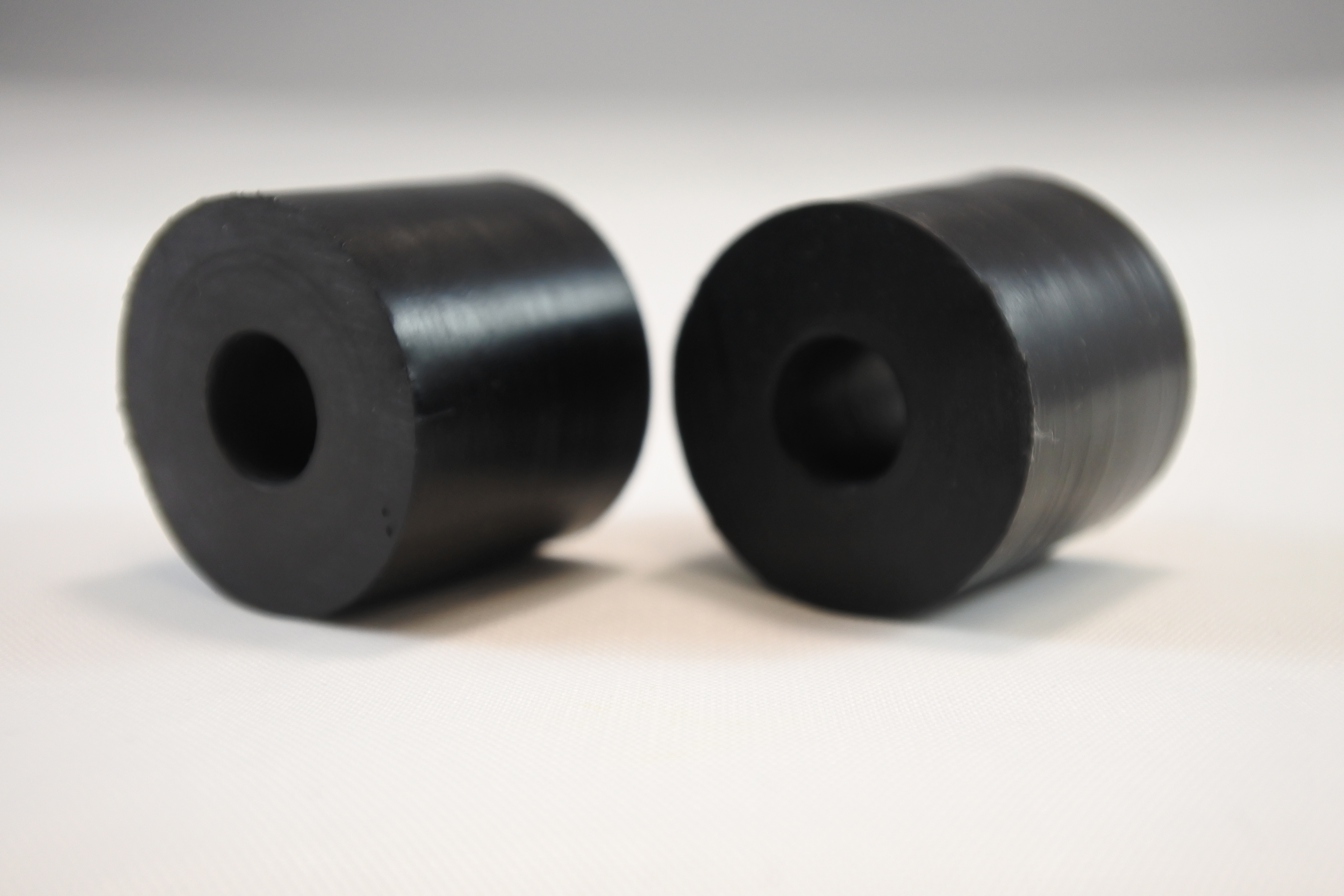 TANK MOUNT RUBBER BUSHING SET 70-78 OSSA STILETTO TT MAR SDR EXPLORER PIONEER VINTCO OW-112-724 thumbnail 2