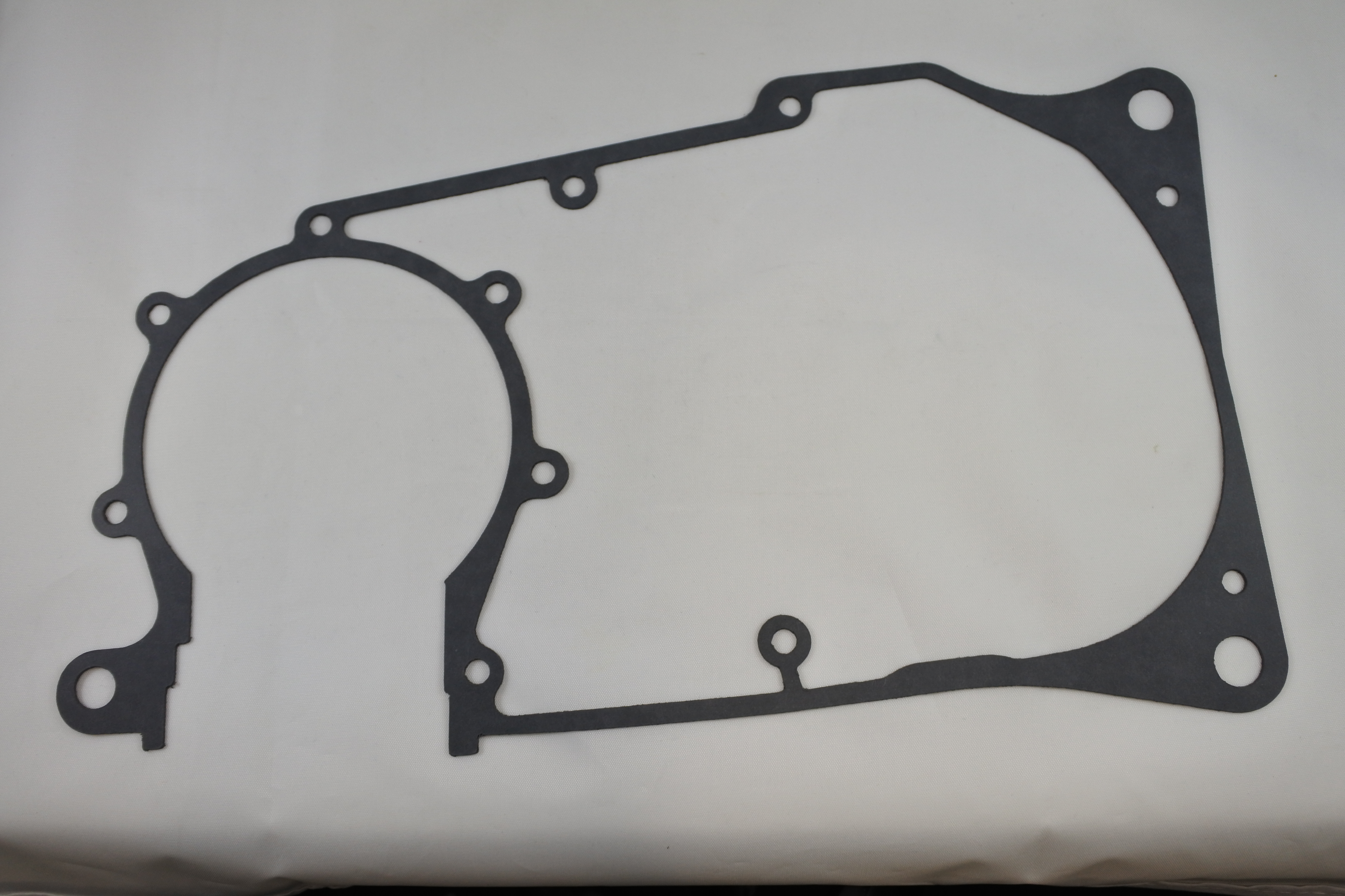 CENTER CASE GASKET 70-77 OSSA DMR EXPLORER MAR PIONEER SDR STILETTO TT 175 250 VINTCO OW-991-606 thumbnail 2