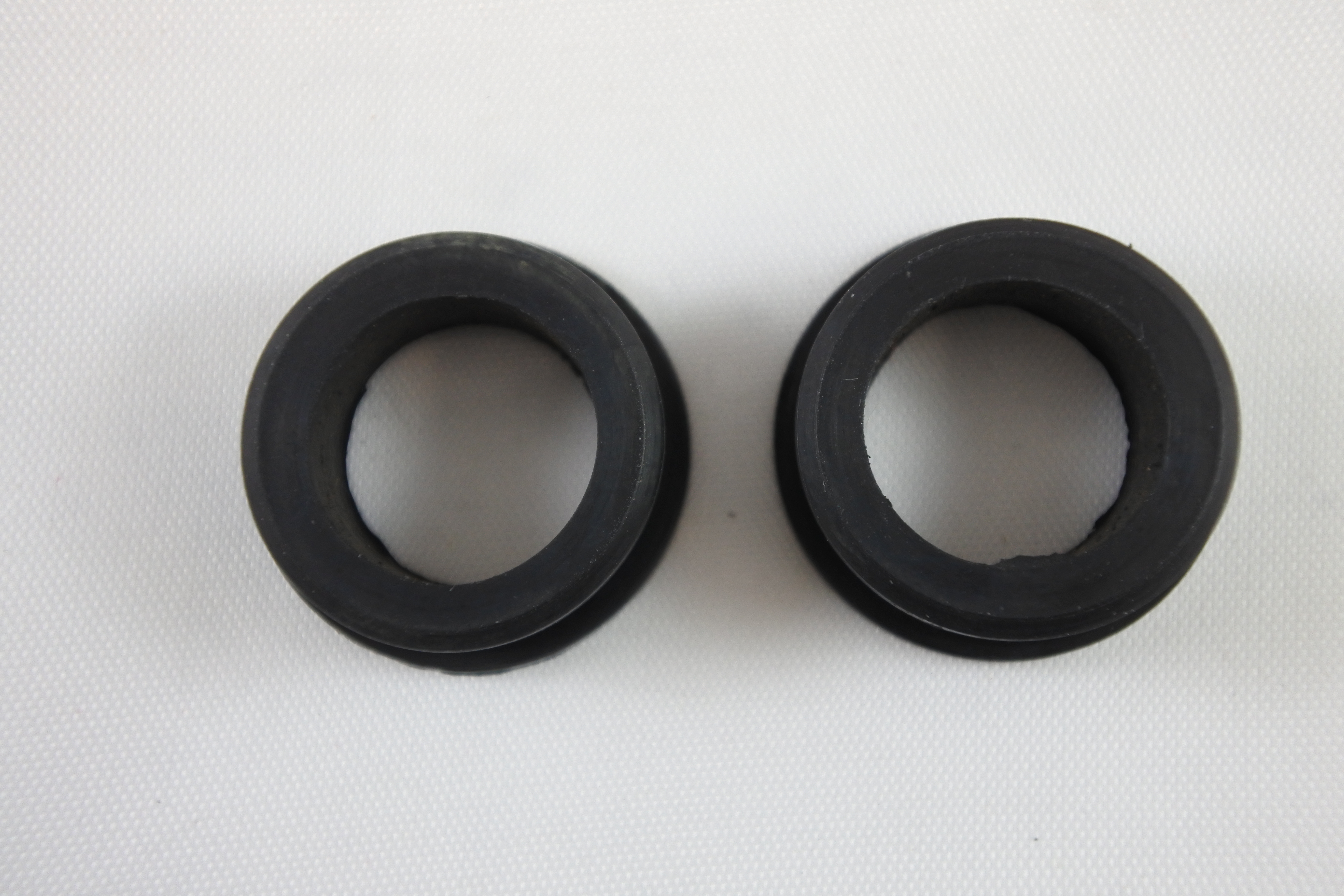 BRAKE SHAFT BUSHING 71-73 OSSA PIONEER 175 250 VINTCO OW-992-121 thumbnail 3