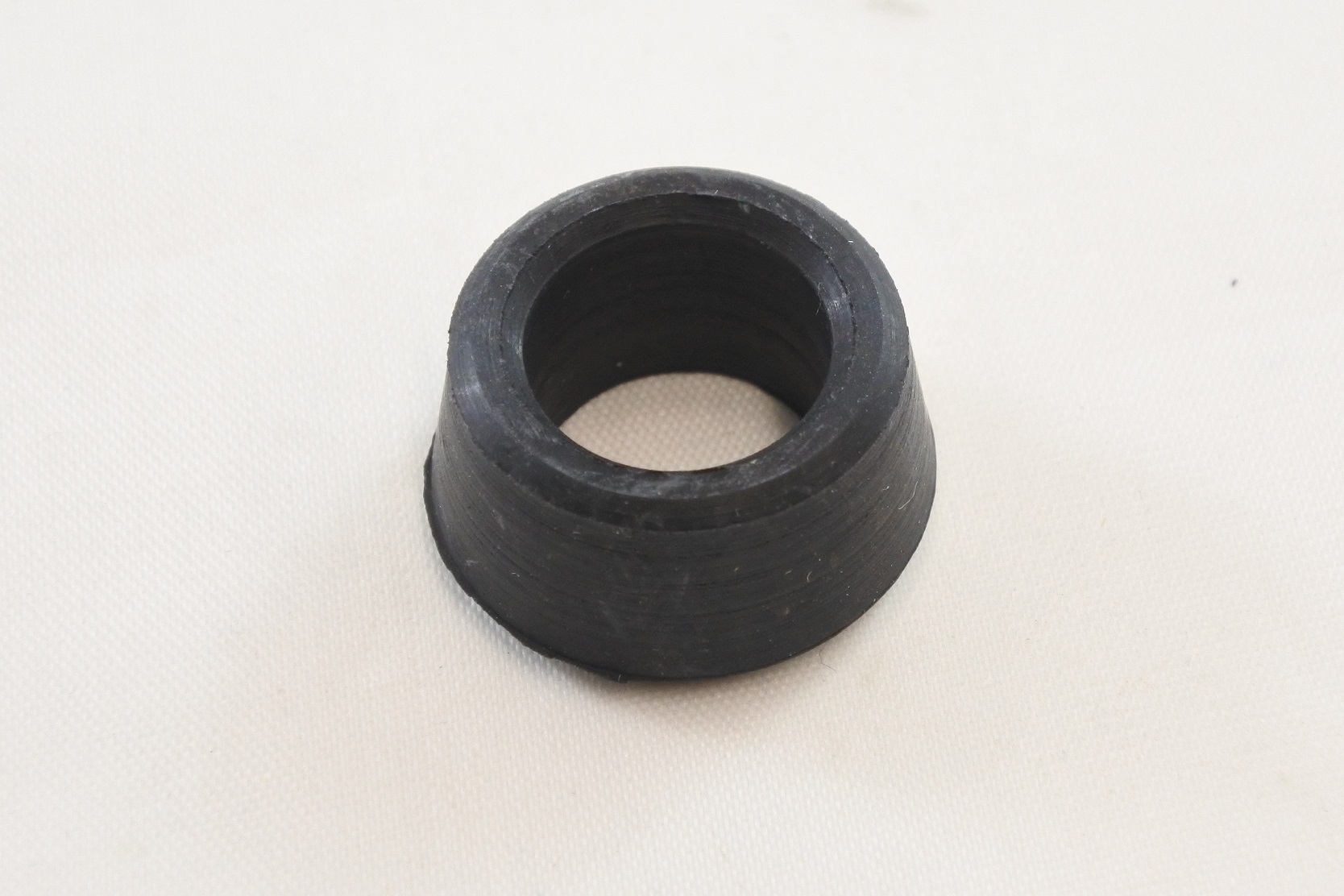 SHOCK BUSHINGS 70-74 OSSA MAR DMR SDR EXPLORER PIONEER STILETTO PHANTOM VINTCO OW-LI-601-8118-11 thumbnail 3