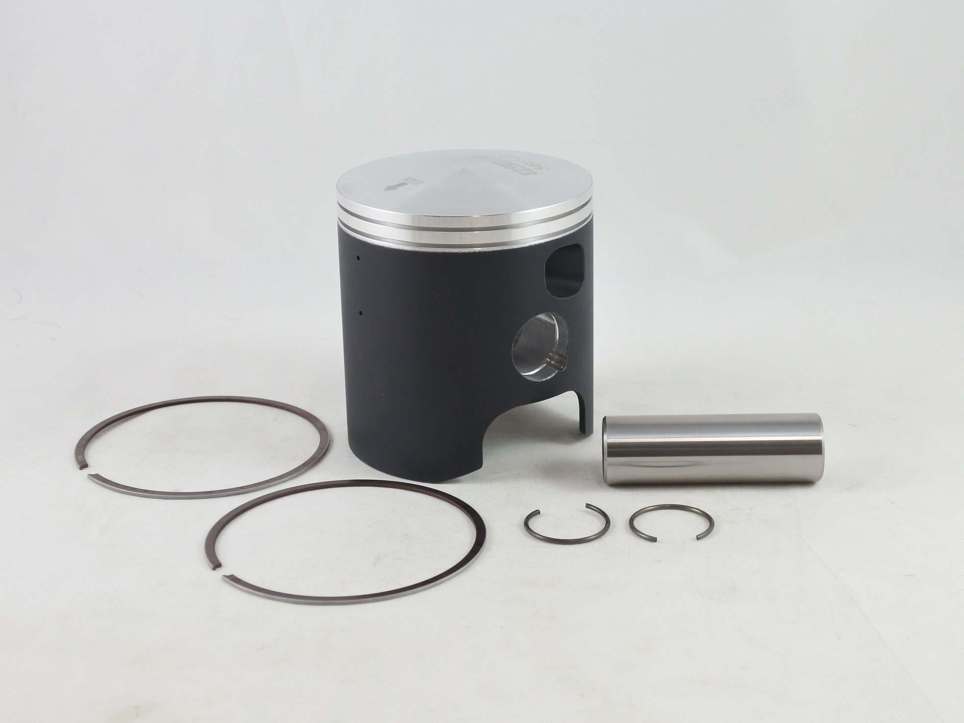 PISTON KIT 88-92 SUZUKI LT R 250 68.5mm 1.5mm OVER VINTCO PSS26-1.5 image 1