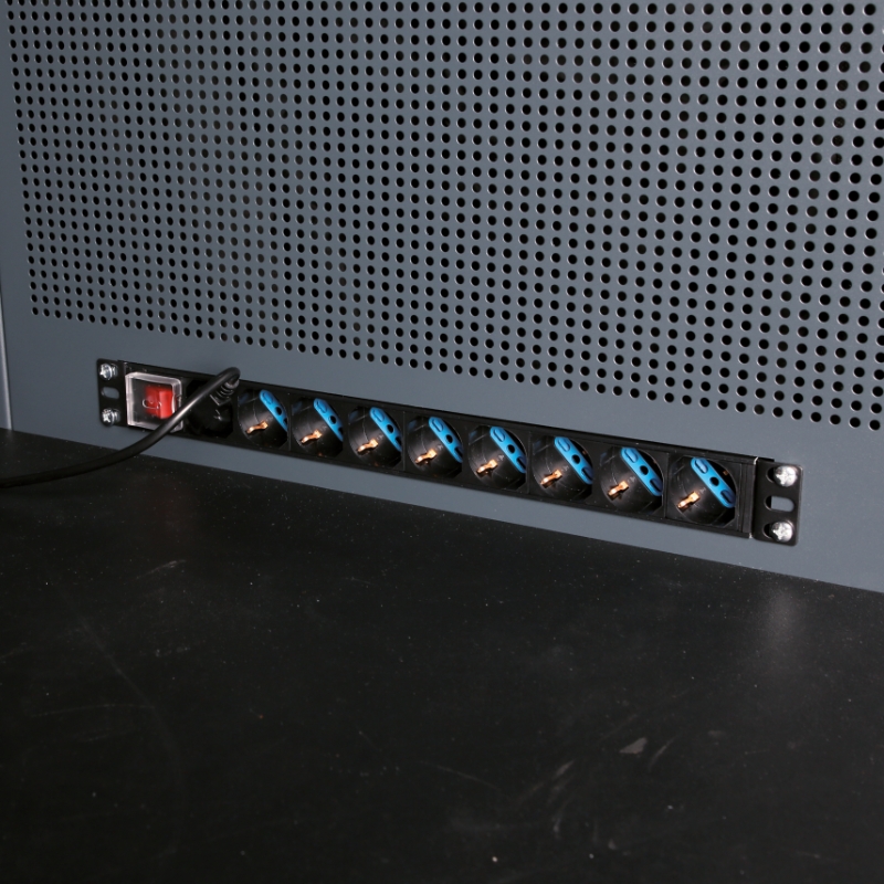 Lower Perforated Tool Panel for RSC50, 650x625x25mm, Compatible with 19 Rack Multi-Socket - BetaRSC50 RSC50 PFI thumbnail 2