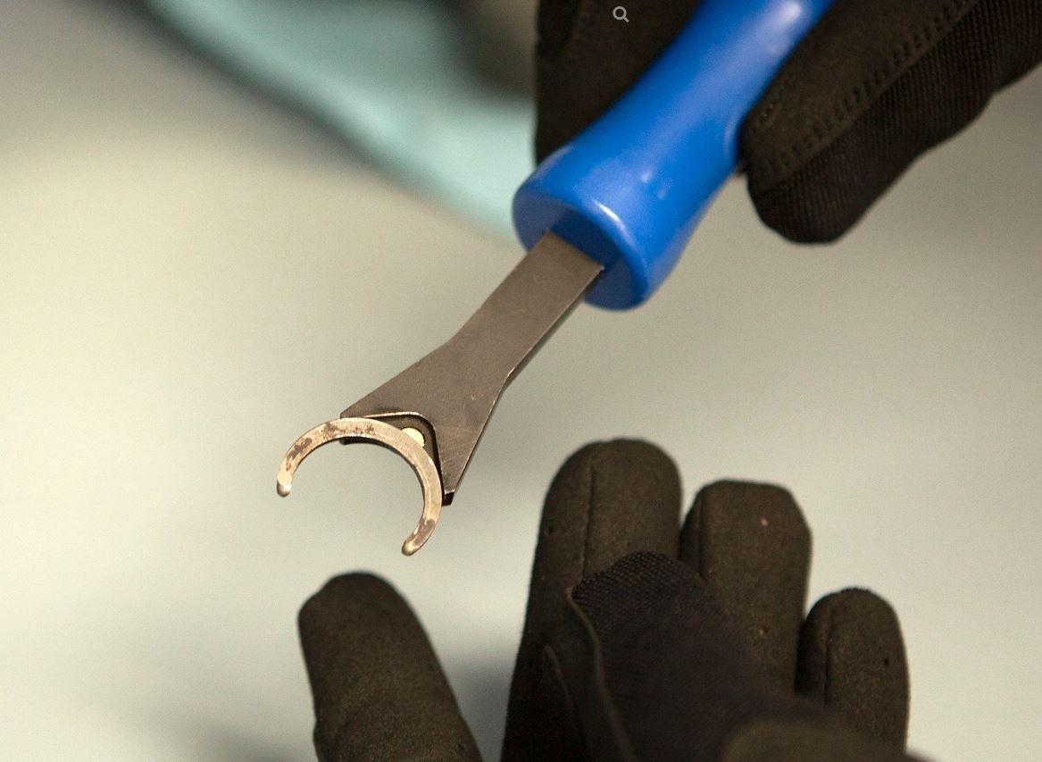 U-JOINT CIRCLIP INSTALLER MAGNETIC TOOL MOTION PRO 08-0696 thumbnail 4
