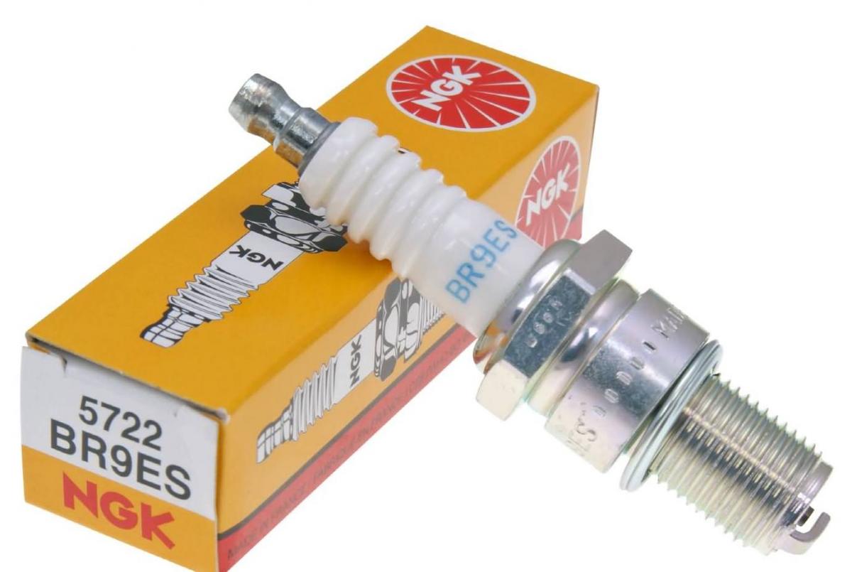 NGK SPARK PLUG BR9ES 5722 NGK 5722 REMOVABLE CAP SAME AS B9ES thumbnail 2