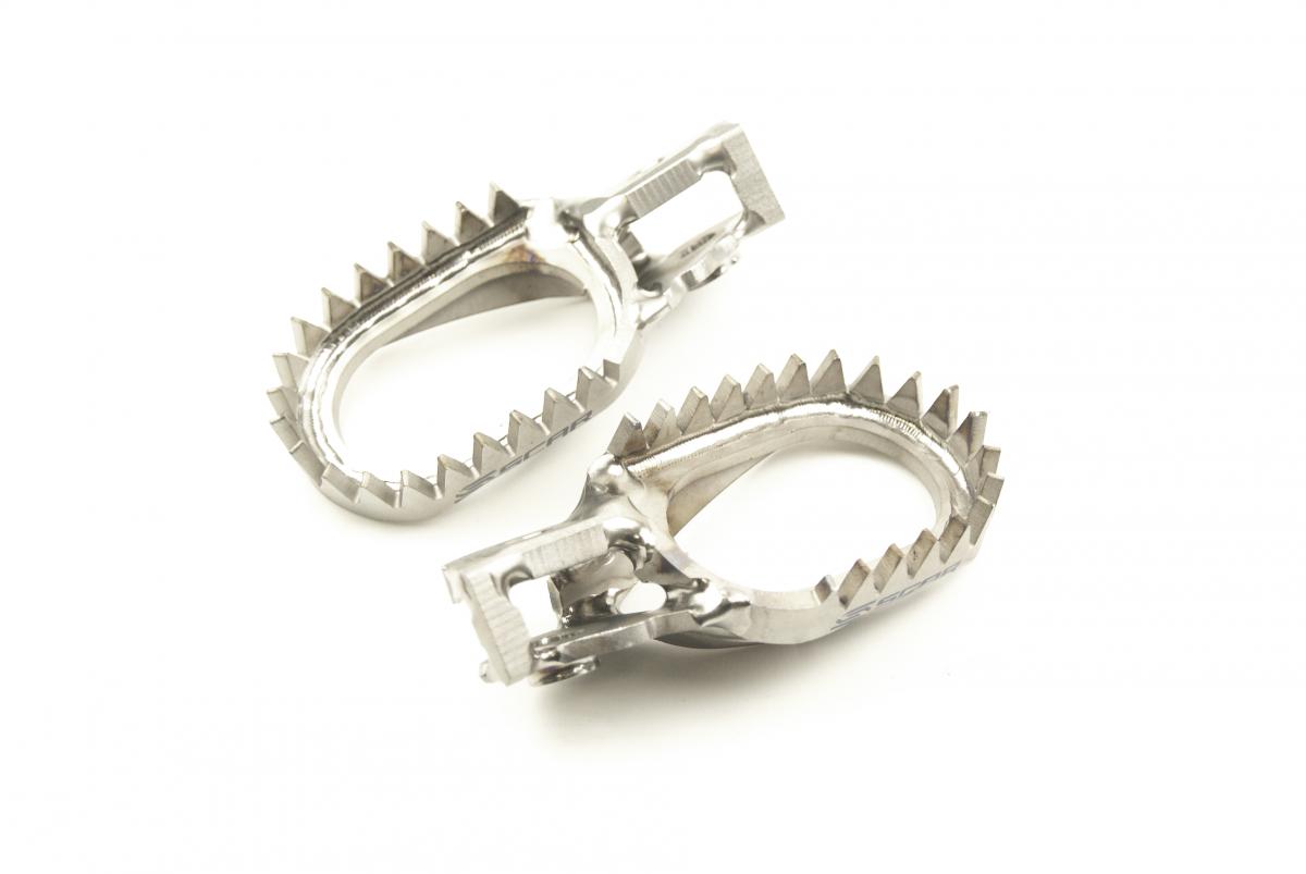 TITANIUM FOOTPEGS ANTI-MUD 20-26 BETA RR RACE X-PRO RX 125 200 250 300 350 390 430 450 480 SCAR S7516AM thumbnail 2