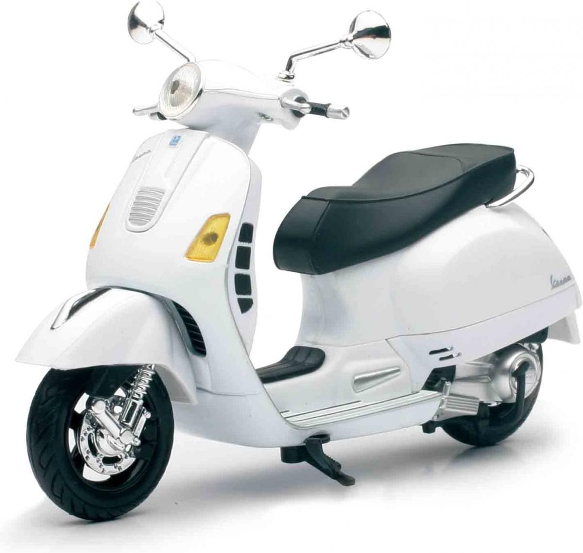 MODEL DIE CAST VESPA GTS, 300 SUPER, WHITE, SCALE 1:12, NEWRAY 57243B thumbnail 2