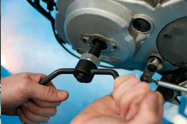 TIMING TOOL 1990-ON & 90*, MC-12820 CRANKSHAFT TURNING thumbnail 2