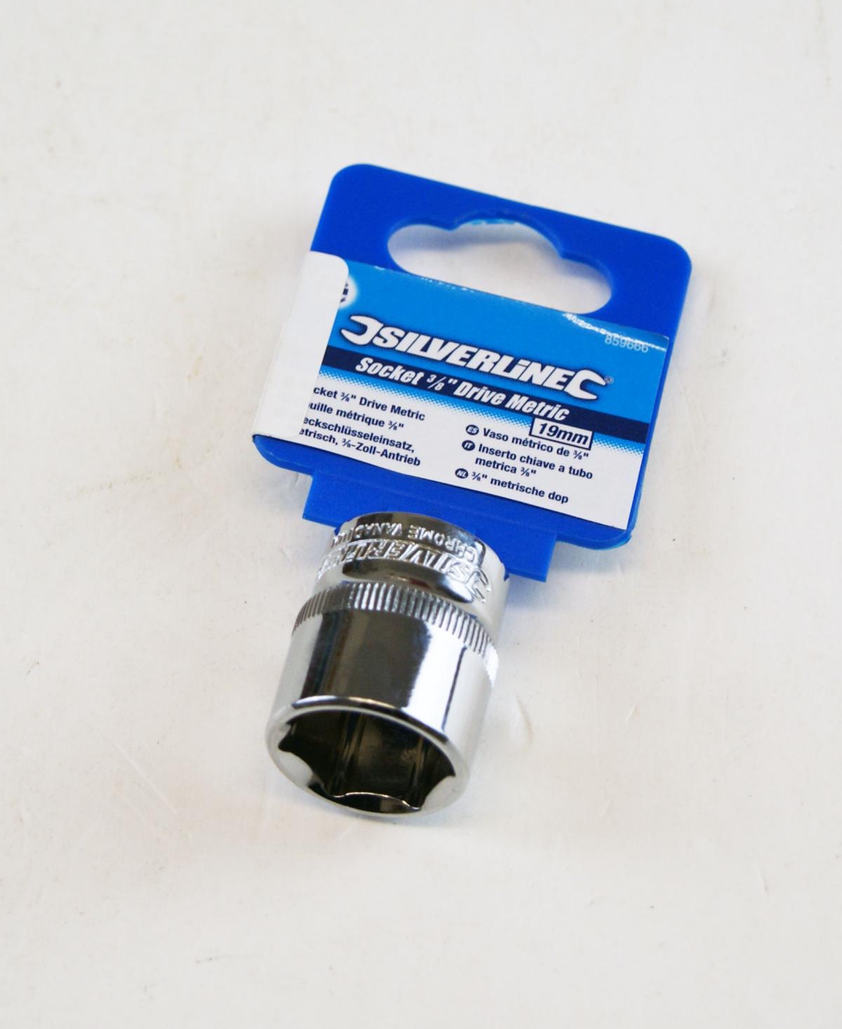 19mm SOCKET 3/8 DRIVE image 1