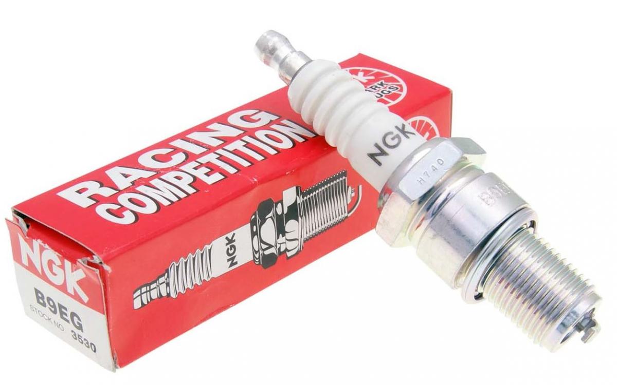 NGK SPARK PLUG B9EG RACING 3530 thumbnail 2