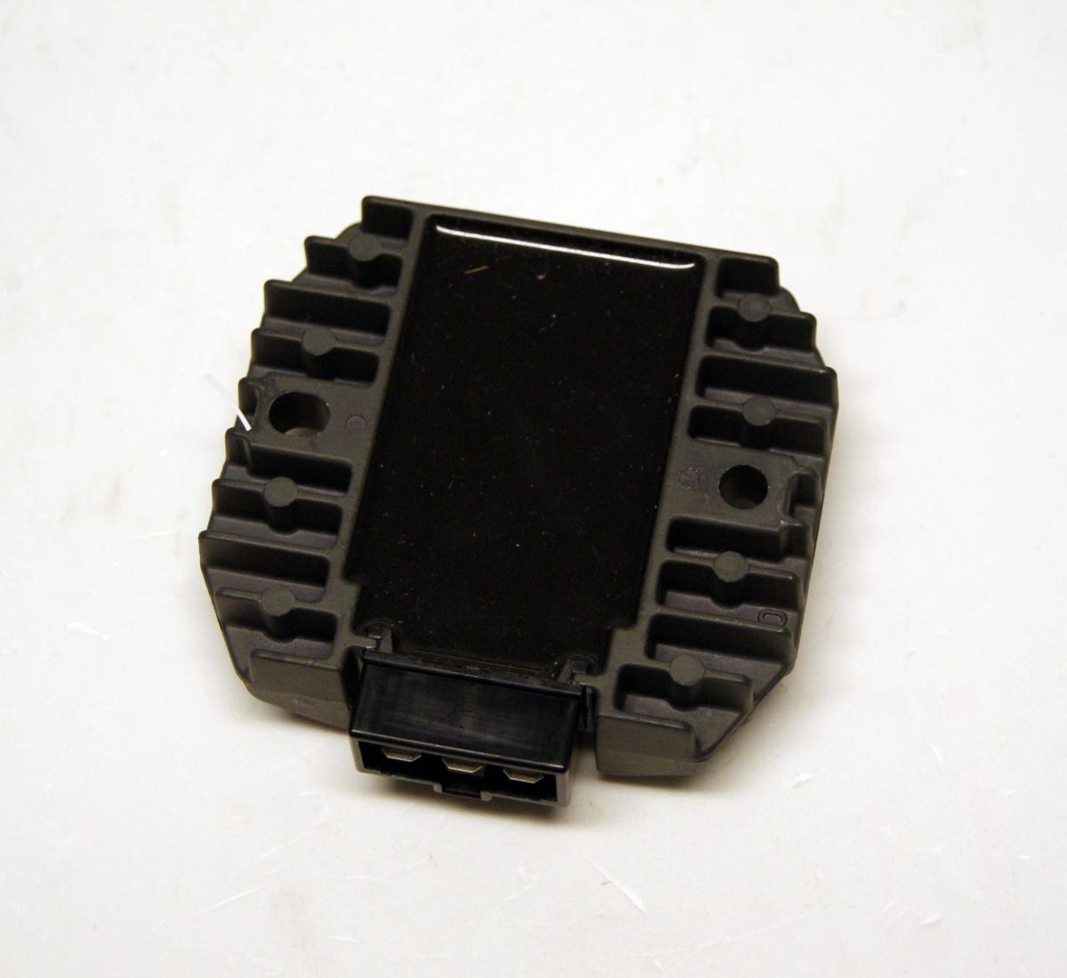 REGULATOR KAWASAKI 21066-1089, K&L 20-5333 MADE IN JAPAN thumbnail 2
