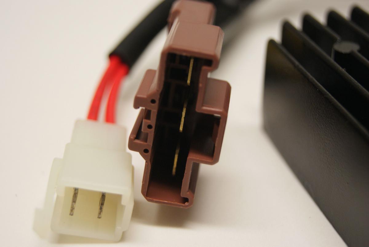 REGULATOR 12v 60011034000 KTM, ARROWHEAD 230-58154 AKM6001 thumbnail 4