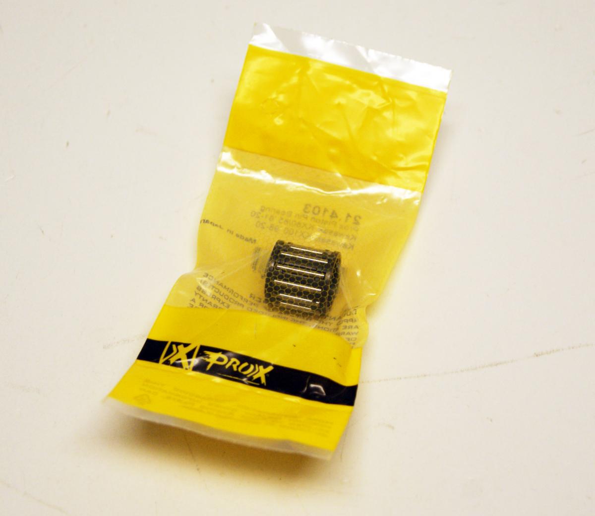 SMALL END 14x18x17 BEARING, PROX 21.4103 MADE IN JAPAN thumbnail 3