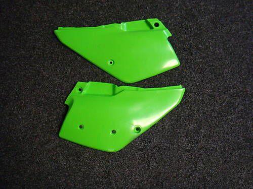 PANELS 95-04 KDX200 GREEN, UFO 2788-026 image 1