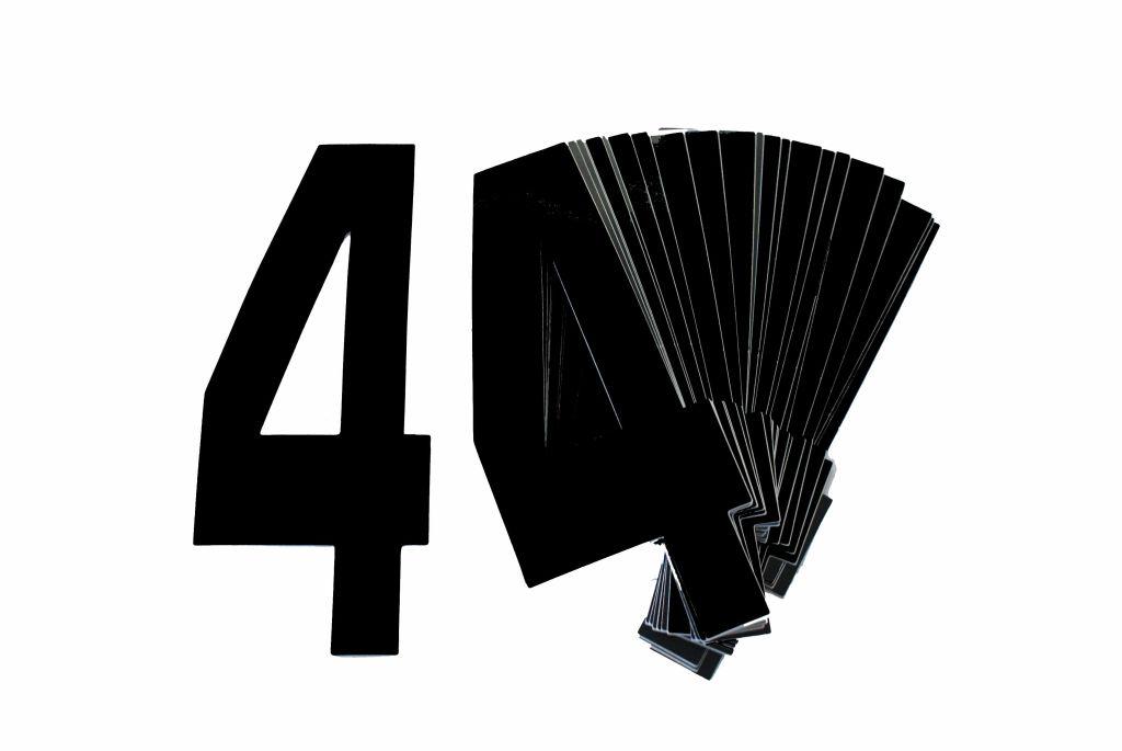 4 BLACK 8No.20cm. PACK image 1