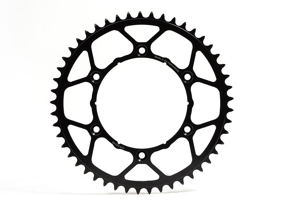 MINO REAR SPROCKET STEEL HARD 897, 24-724-520-42