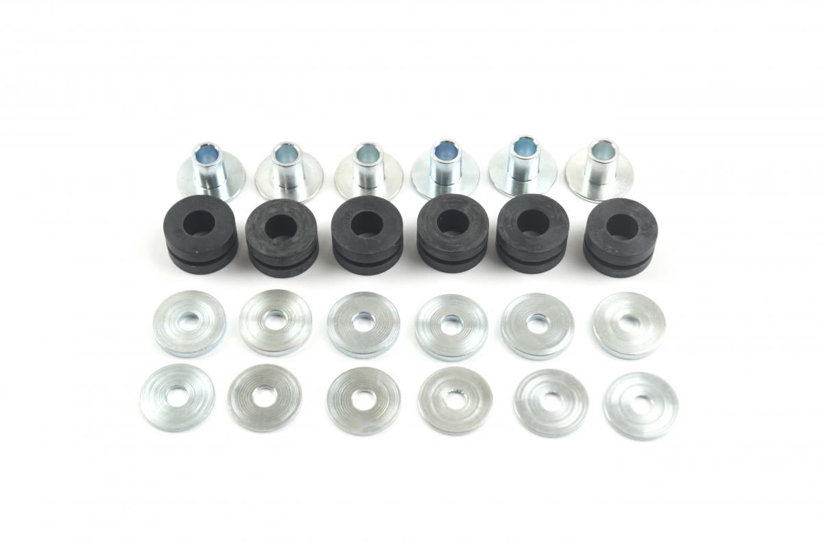 RADIATOR MOUNTING KIT JAP image 1