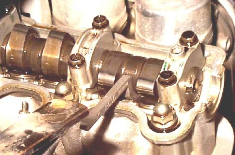 VALVE SHIM ADJUSTING TOOL thumbnail 2