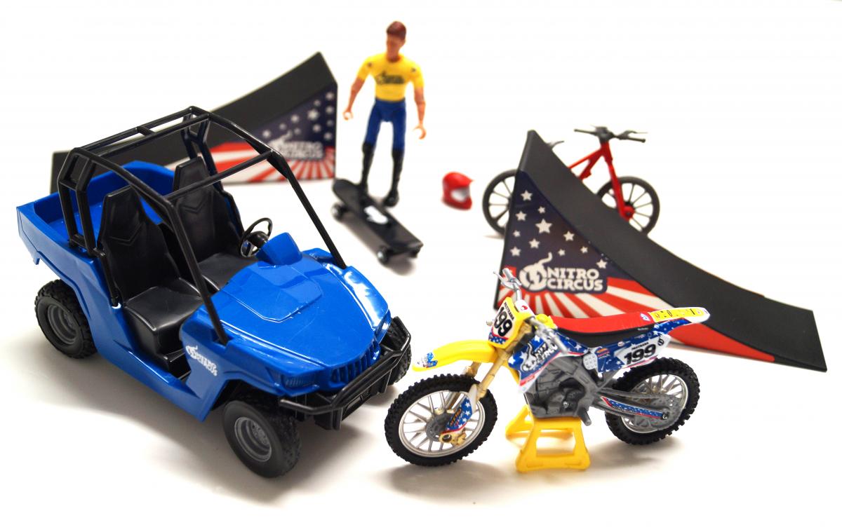 MODEL DIE CAST NITRO CIRCUS PLAY SET, WITH PASTRANA MX BIKE, 1:18 SCALE, NEWRAY 67685 thumbnail 2