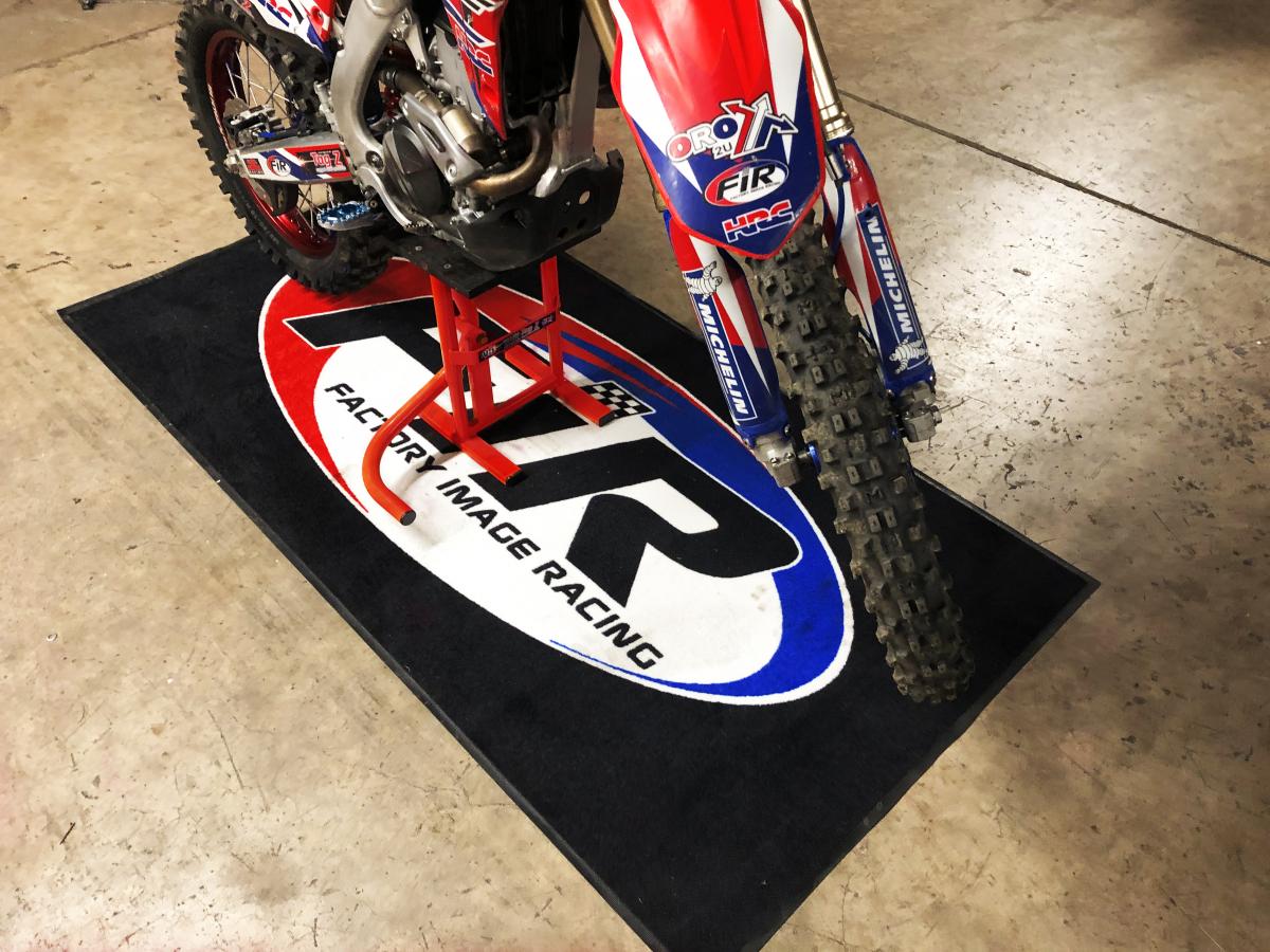 PIT MAT HEAVY DUTY FIR LOGO, RUBBER BACK WITH EDGE, 1m X 2m thumbnail 2