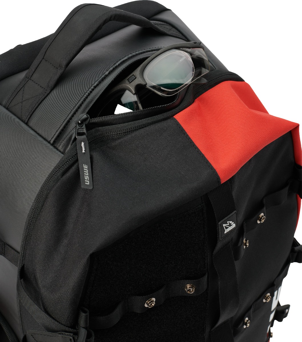 Buddy 40L Athlete Gear Pack - Black/Red - USWE 54040085035 thumbnail 4